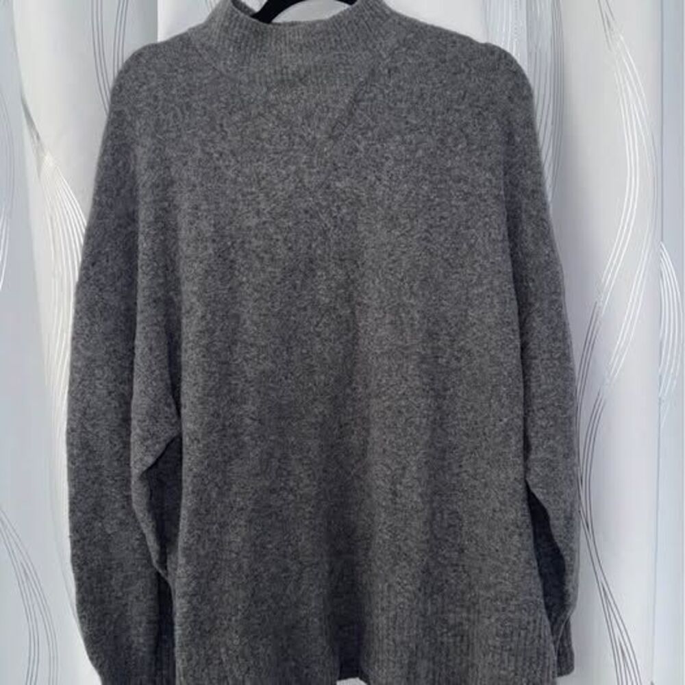 Everlane Gray Wool & Yak Hair Mock Neck Sweater